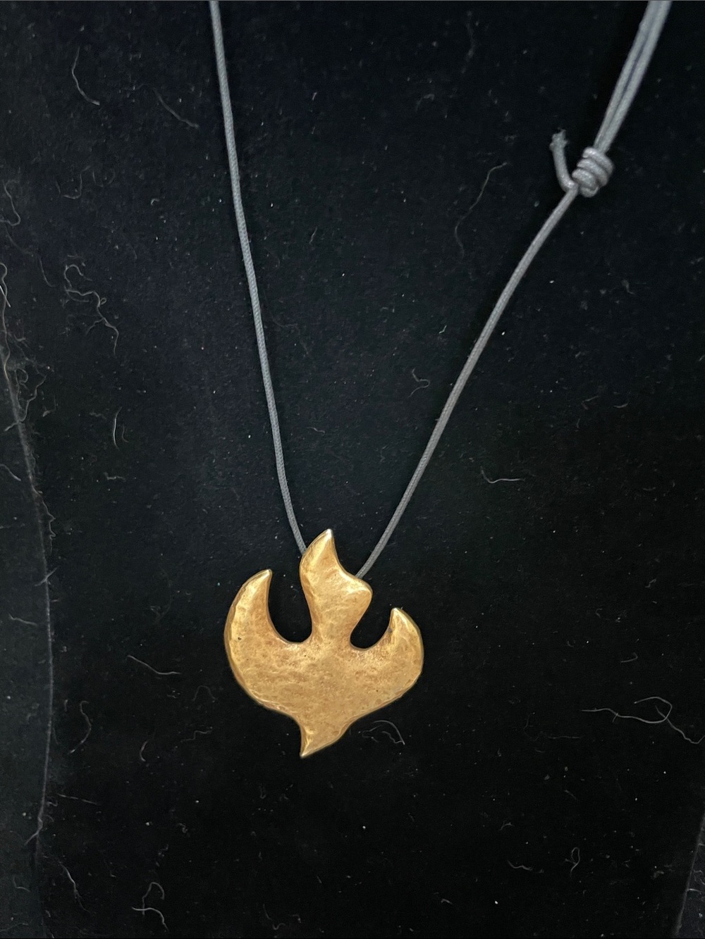 Gold Tone Abstract Flame Pendant Necklace -   7/25/6